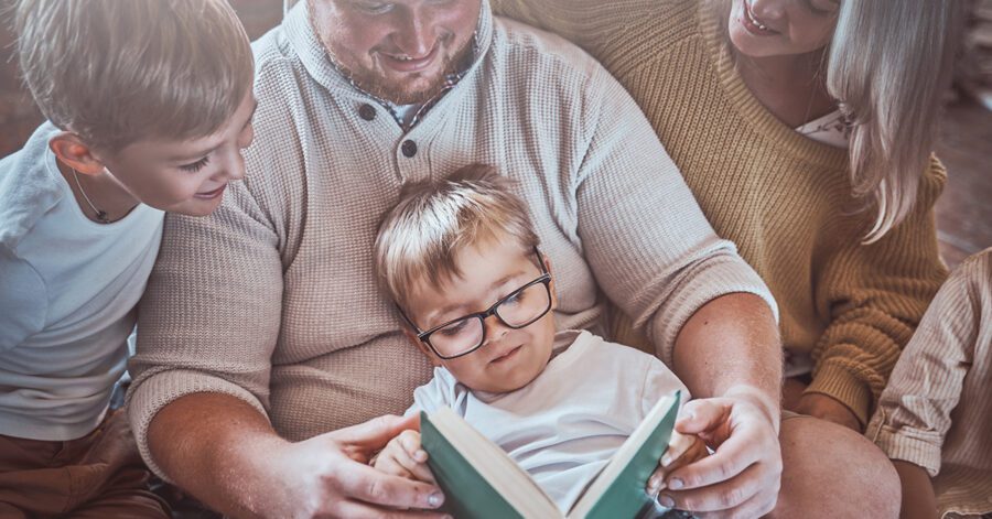 A family reads aloud together.