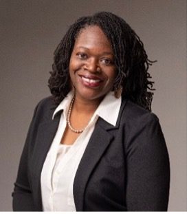 Tamara Sommerville headshot: homeschool mom and author