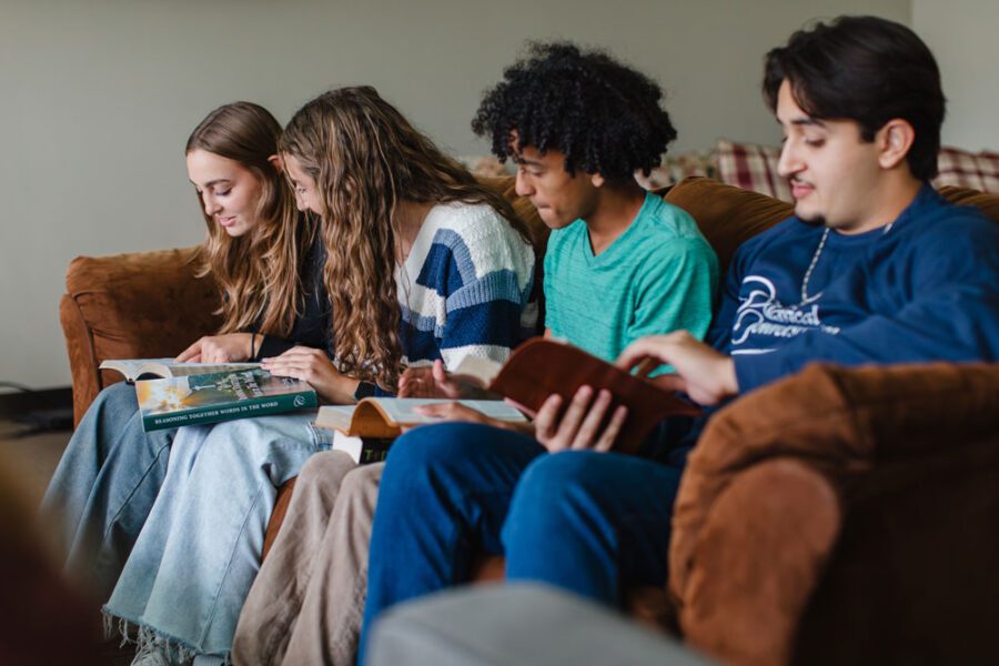 Ohio Community Day, Challenge students reading books